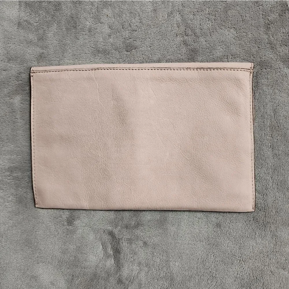 Nwt GAP envelope clutch. Sueded leather. Pink/dark